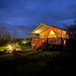 Little North Field Family Safari Tent Glamping Near * Harrogate
