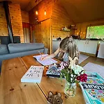 Campo de lujo Little North Field Family Safari Tent Glamping Near