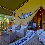 Luxe tent Little North Field Family Safari Tent Glamping Near