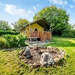 Little North Field Family Safari Tent Glamping Near * Harrogate