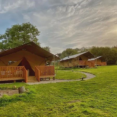 Luxury tent Little North Field Family Safari Tent Glamping Near Harrogate