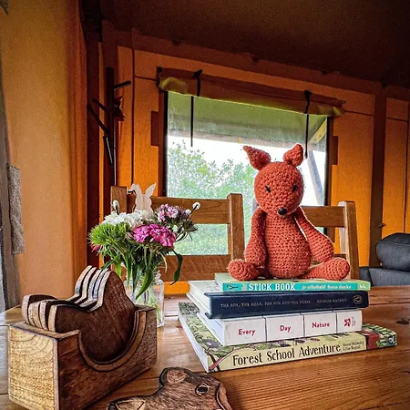 Little North Field Family Safari Tent Glamping Near * Harrogate