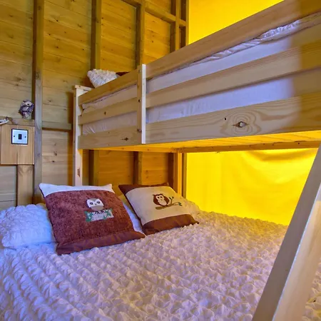 Little North Field Family Safari Tent Glamping Near 해러게이트